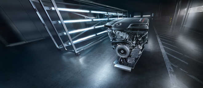 全新3.0升直列六缸渦輪增壓引擎將搭載整合式啟動馬達發電機配合EQ Boost - 48V輕型複合動力系統兼具效能與性能