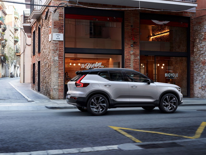 a0d443ca-236079_new_polestar-developed_software_introduced_by_volvo_cars-copy