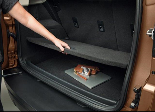 【圖一】全新上市的New Ford EcoSport運用蜂巢的結構原理設計高強度的行李廂隔板，讓車主在安心收納貴重物品之餘，同時擁有良好的節能效...